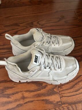 Vomero 5 Nike Kids Mesh Athletic Sneakers